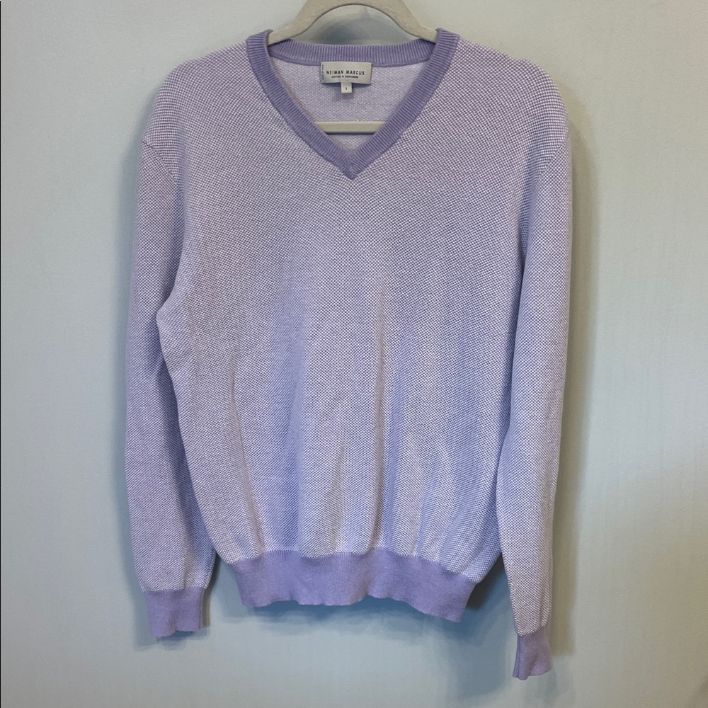 Neiman Marcus Cotton & Cashmere Lavender V-Neck Sweater‎